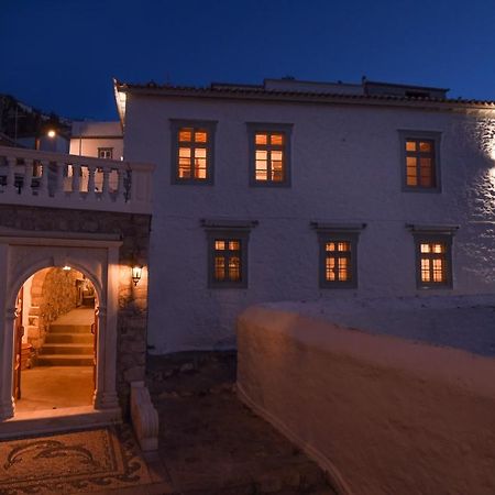 Antoinette Mansion Villa Hydra  Exteriör bild